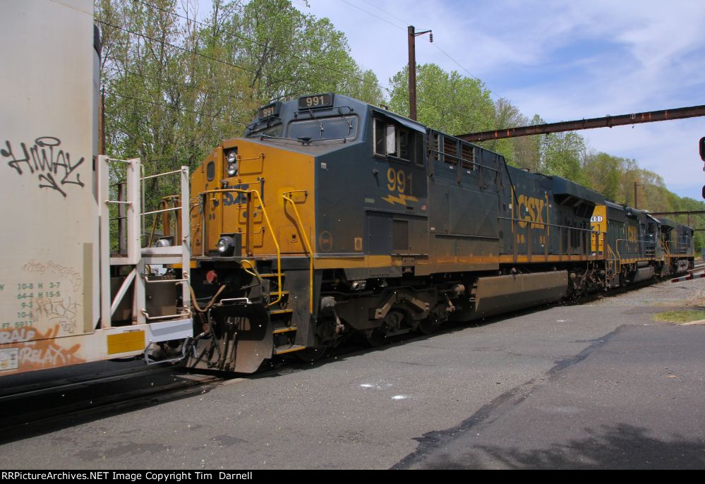 CSX 991 on M410